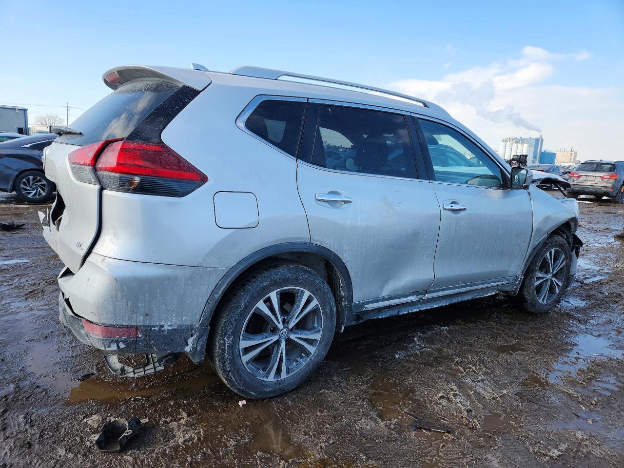 2017 Nissan Rogue Sl - Image 3
