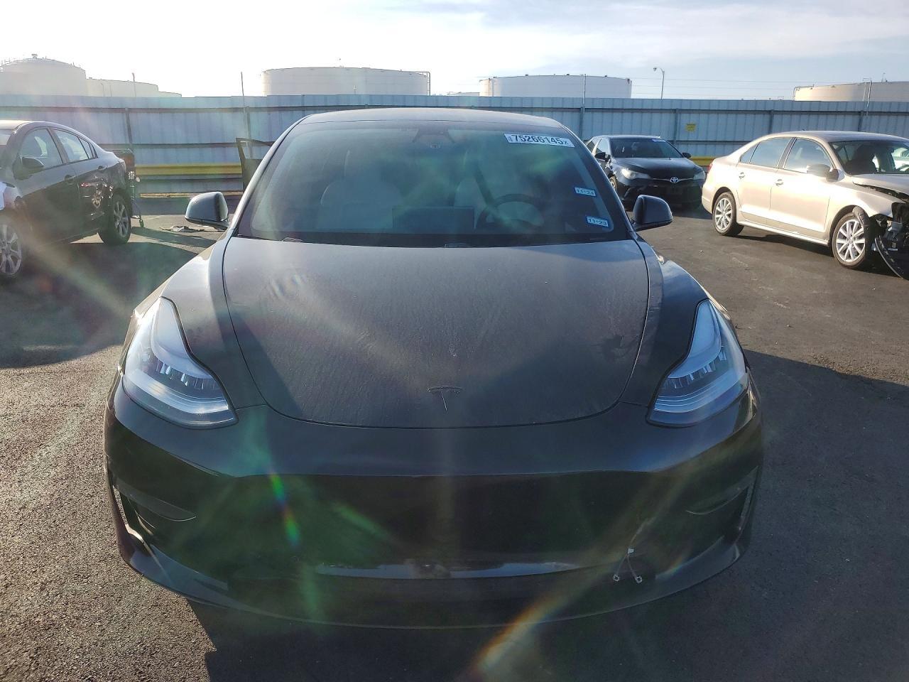 2020 Tesla Model 3 - Фото 5