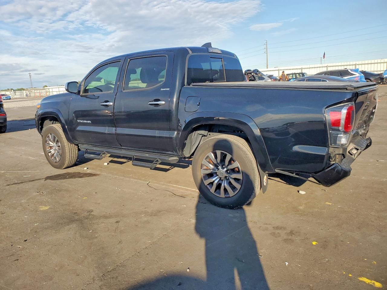 2021 Toyota Tacoma Limited - Фото 2