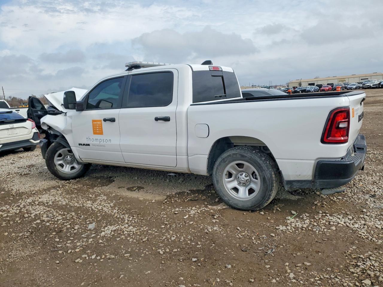 2025 Ram 1500 Tradesman - Фото 2