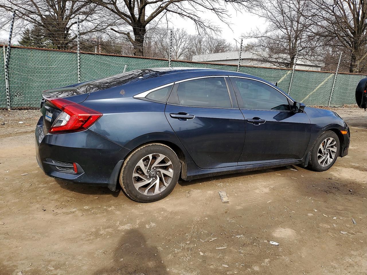 2016 Honda Civic Ex - Image 3