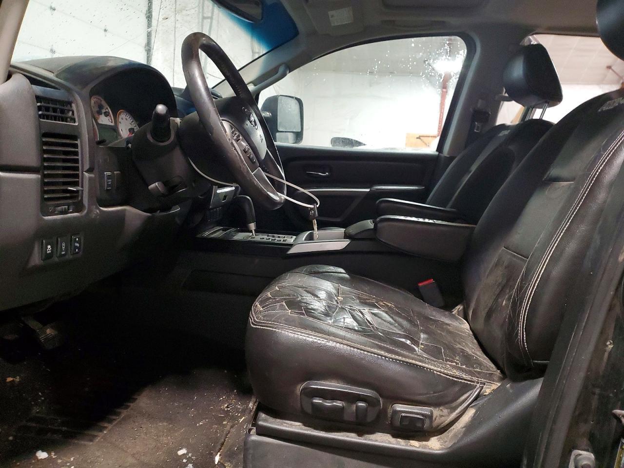 2015 Nissan Titan S - Фото 7