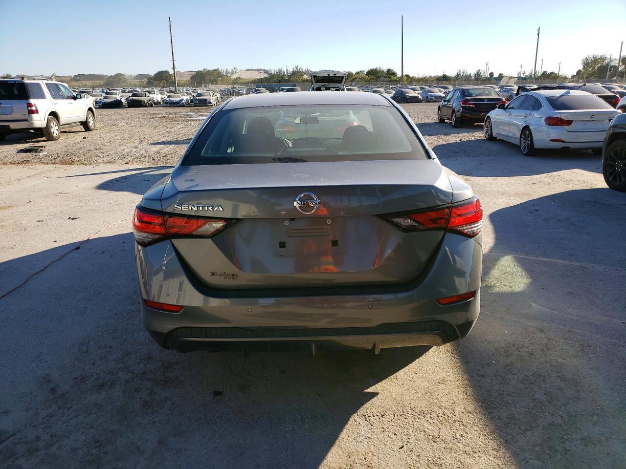 2021 Nissan Sentra S - Фото 6