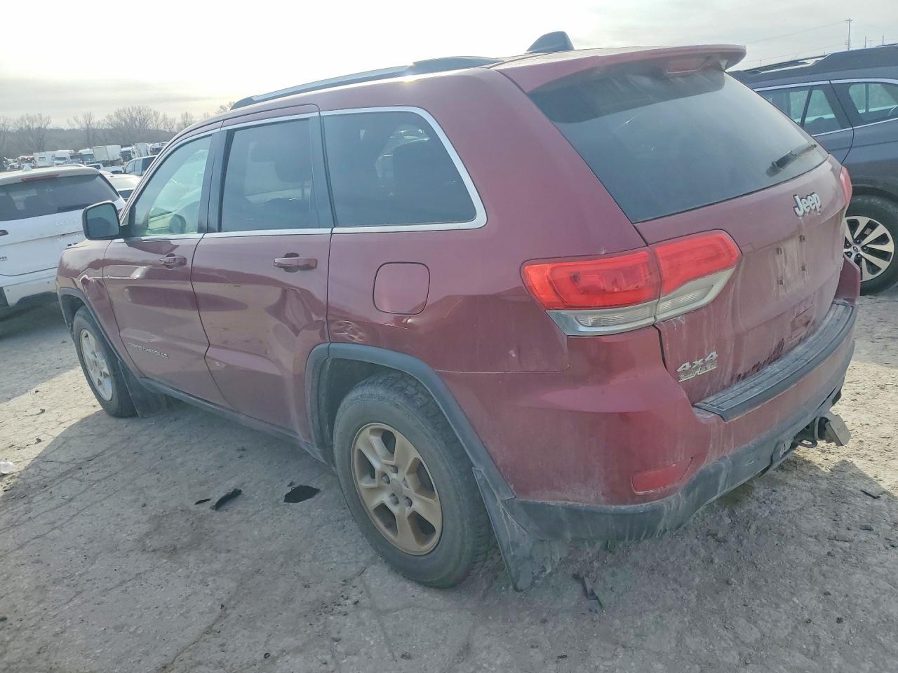 2014 Jeep Grand Cherokee Laredo - Image 2