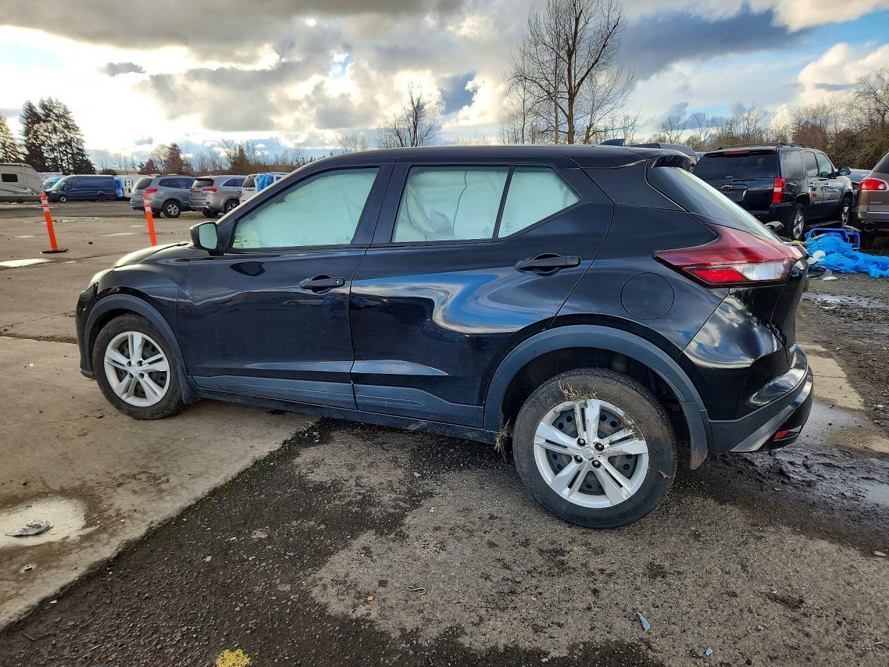 2021 Nissan Kicks S - Фото 2
