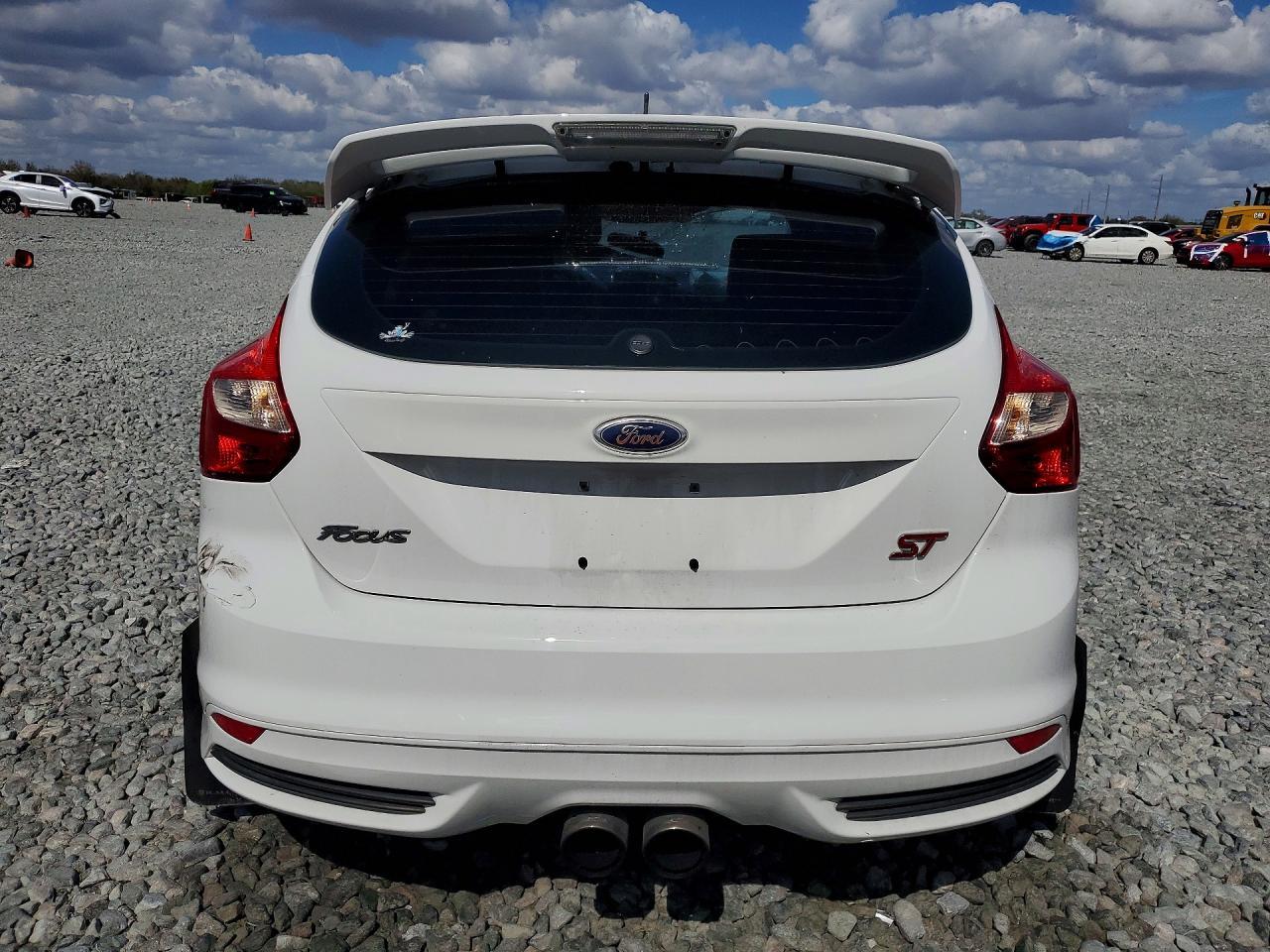 2013 Ford Focus St - Фото 6