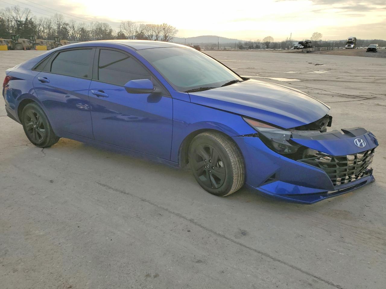 2023 Hyundai Elantra Sel - Фото 4