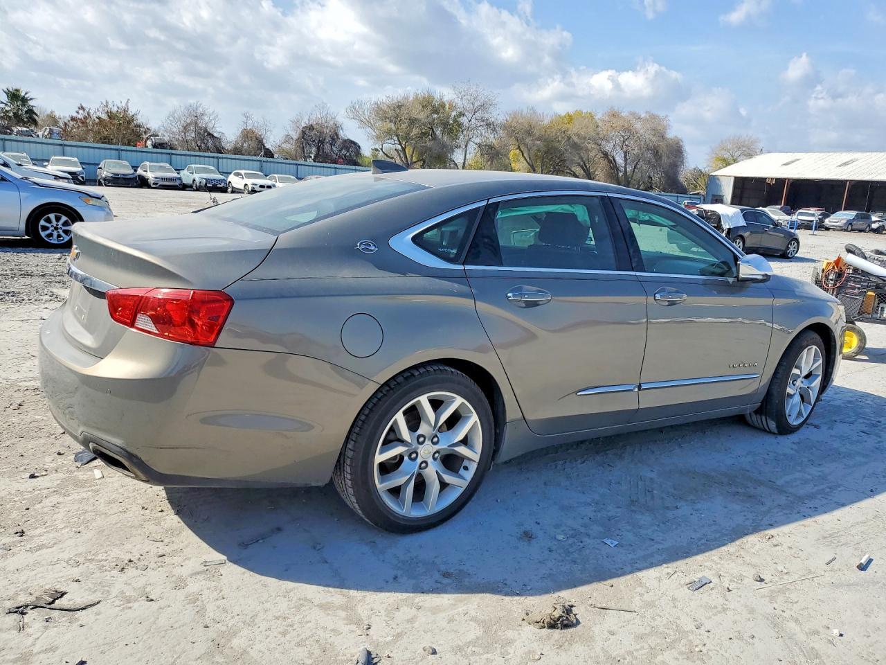2018 Chevrolet Impala Premier - Фото 3