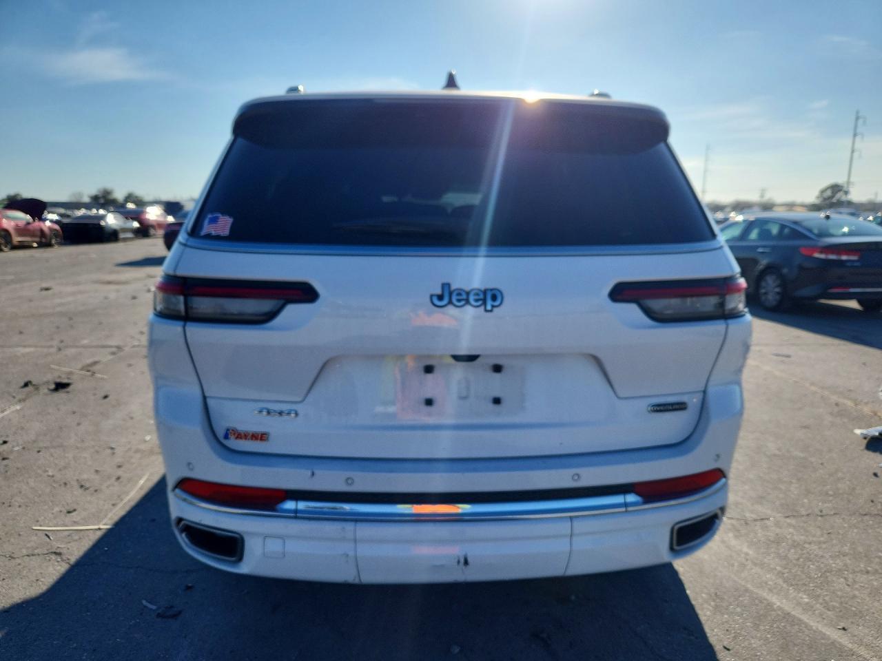 2023 Jeep Grand Cherokee L Overland - Image 6