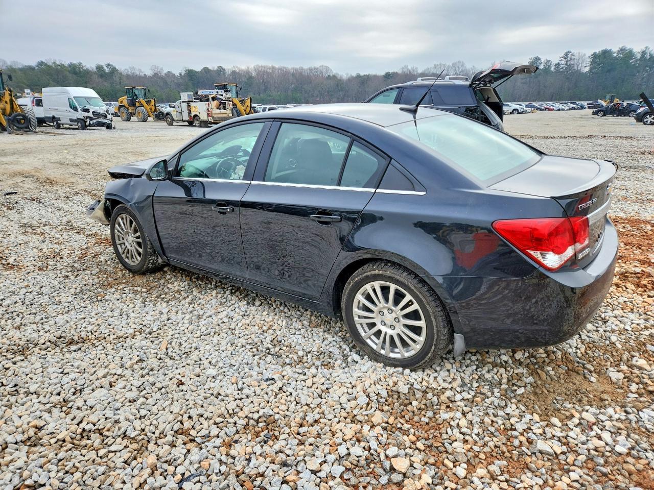 2013 Chevrolet Cruze Eco - Image 2