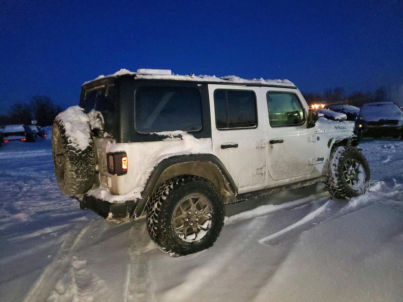2025 Jeep Wrangler Sport 4Xe - Фото 3