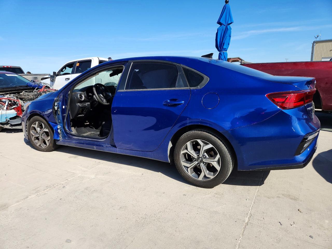 2021 Kia Forte Fe - Фото 2