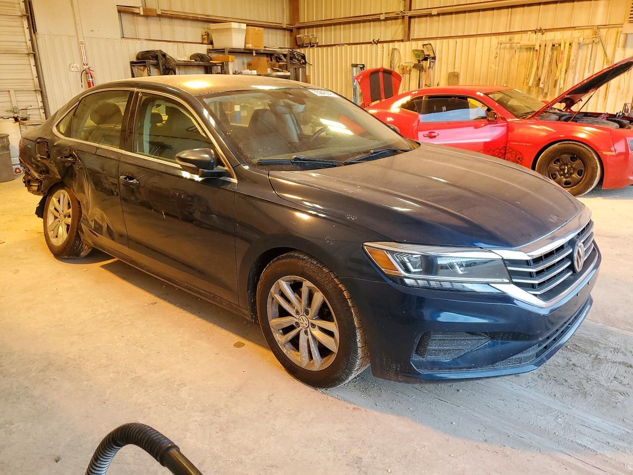 2020 Volkswagen Passat Se - Image 4