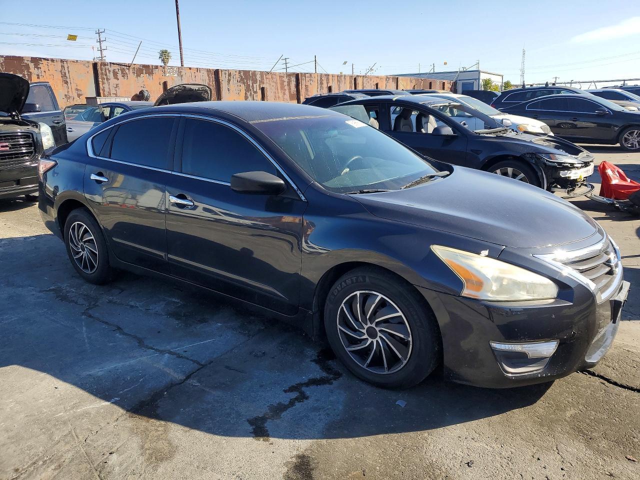 2015 Nissan Altima 2.5 - Фото 4