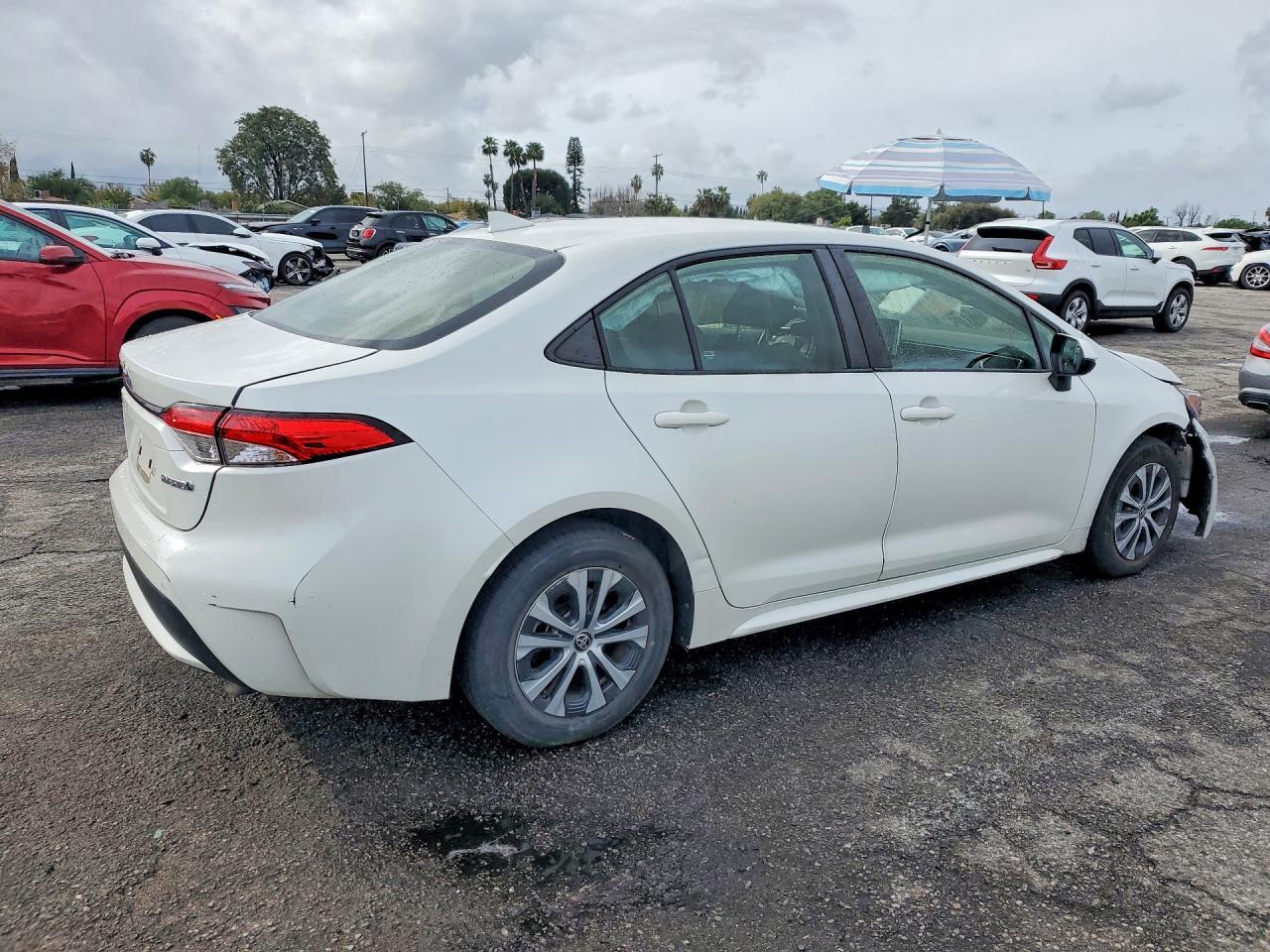 2021 Toyota Corolla Hybrid Le - Фото 3