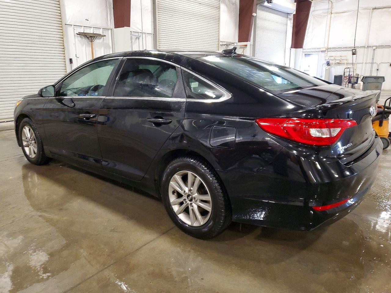 2016 Hyundai Sonata Se - Image 2