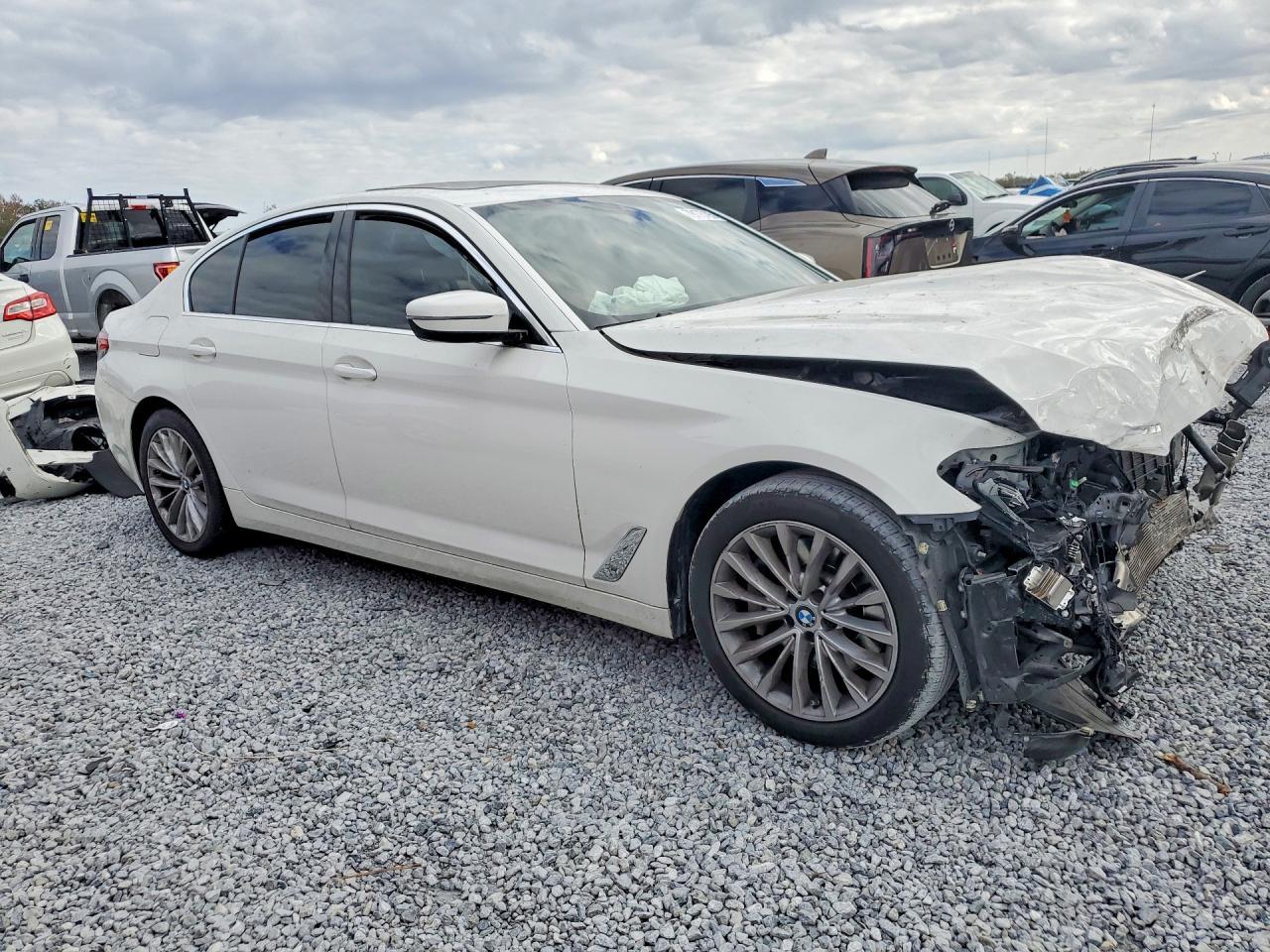 2021 BMW 530 I - Image 4