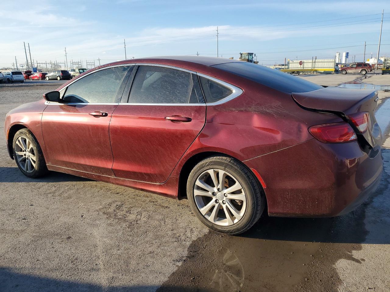 2015 Chrysler 200 Lx - Фото 2