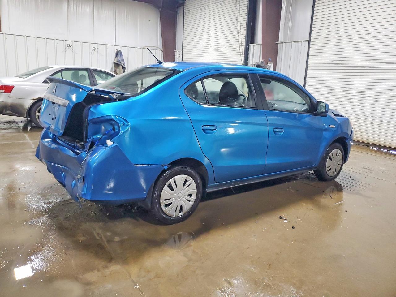 2024 Mitsubishi Mirage G4 Es - Image 3