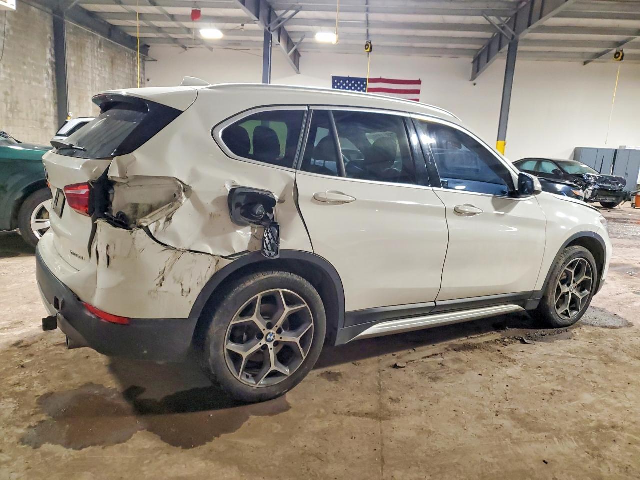2018 BMW X1 xDrive28I - Image 3