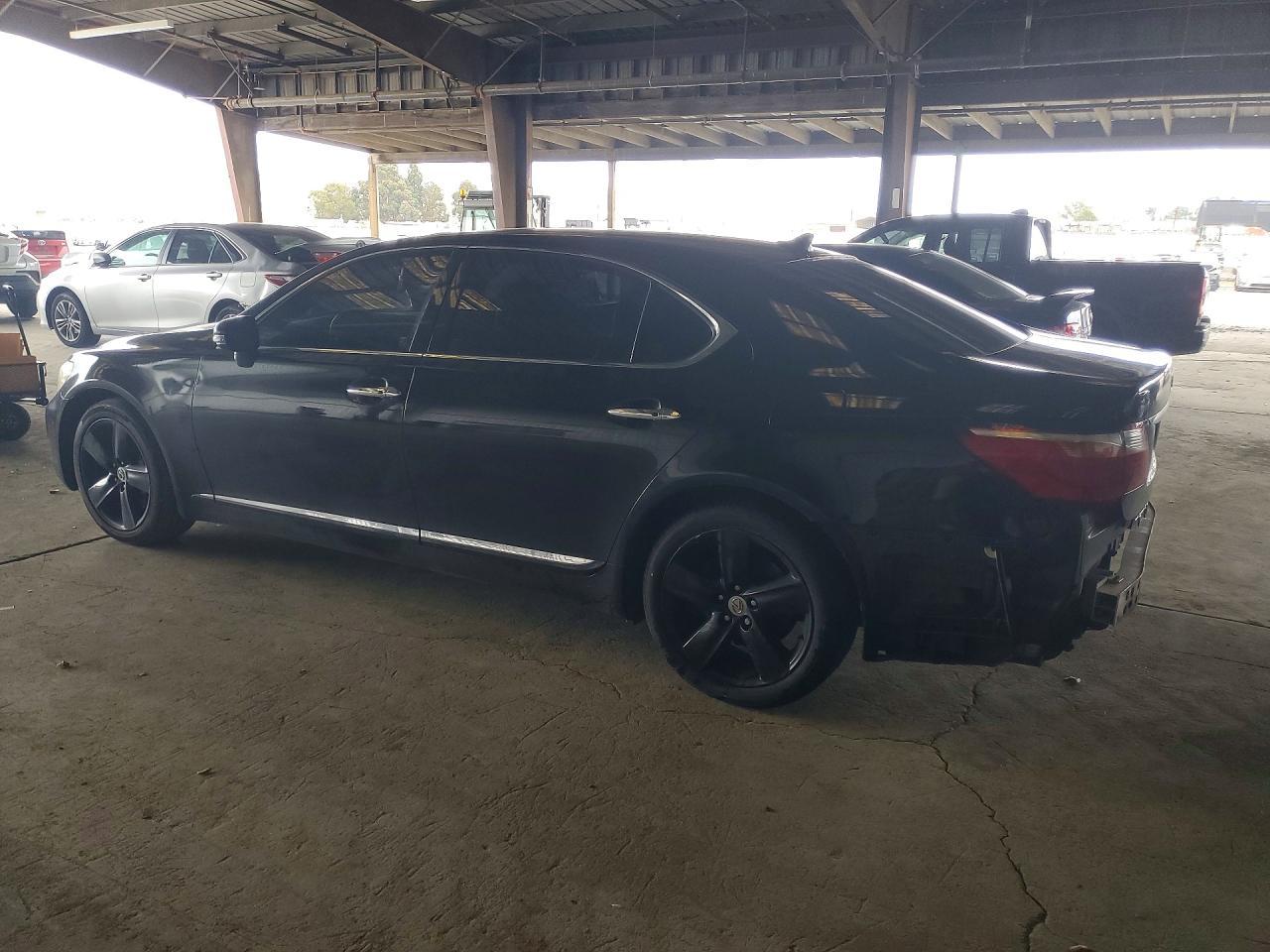 2011 Lexus Ls 460L - Image 2