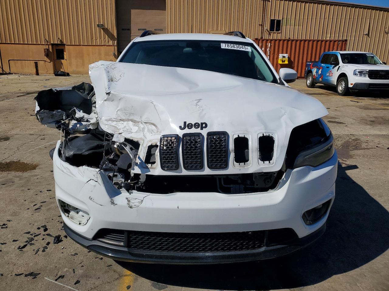 2019 Jeep Cherokee Latitude Plus - Image 5