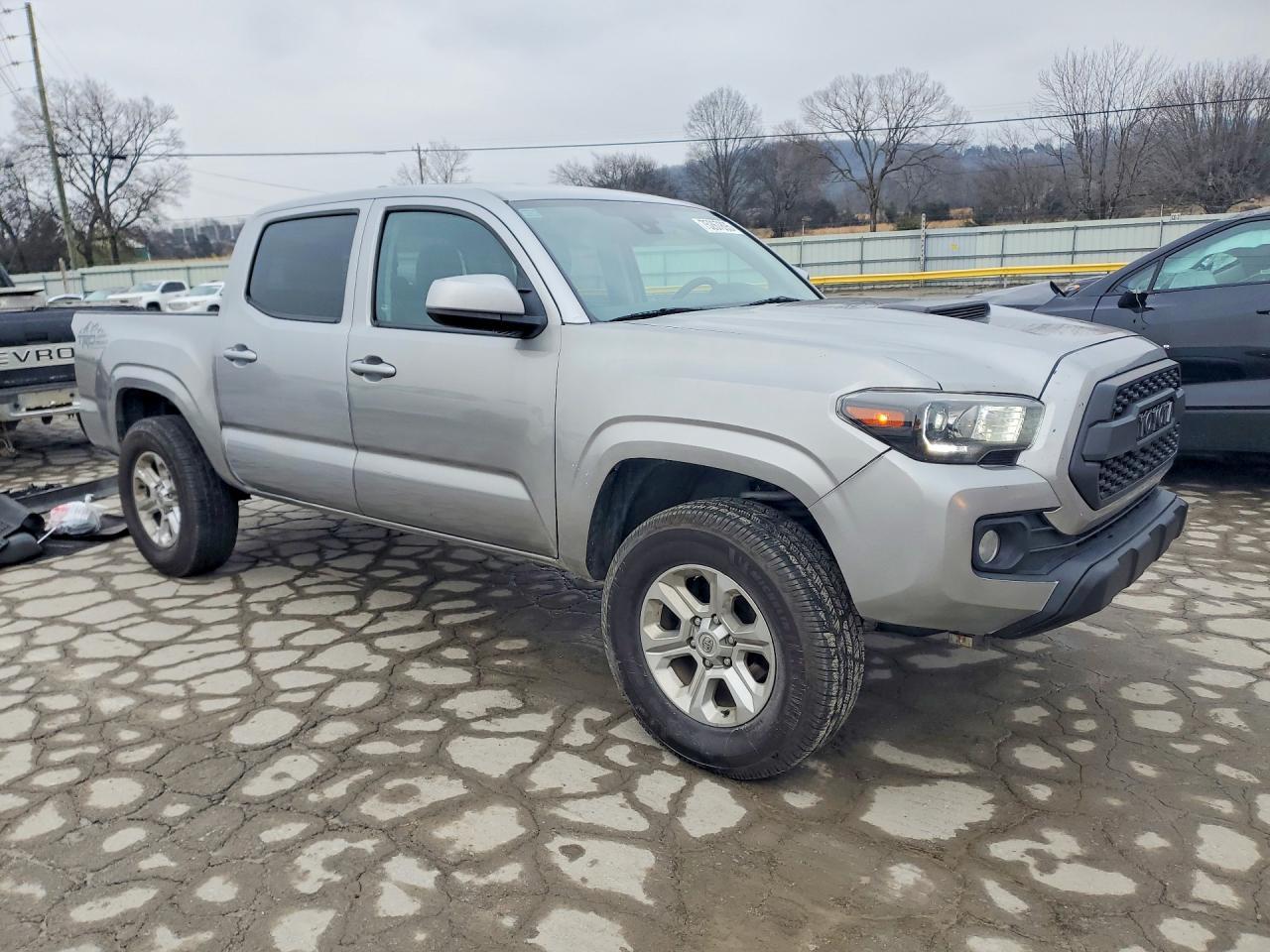 2020 Toyota Tacoma - Фото 4