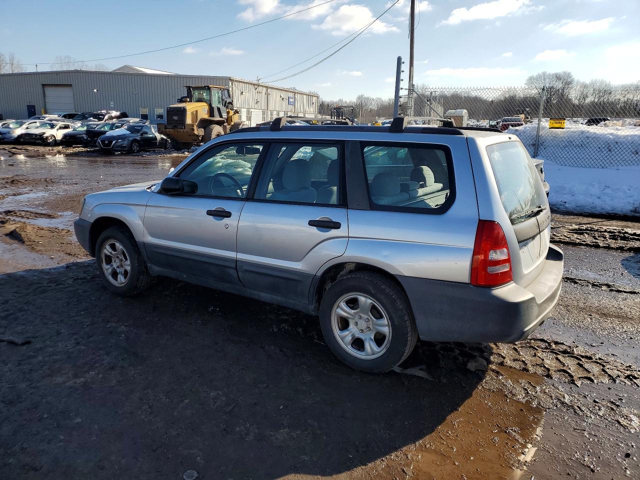 2003 Subaru Forester 2.5X - Фото 2