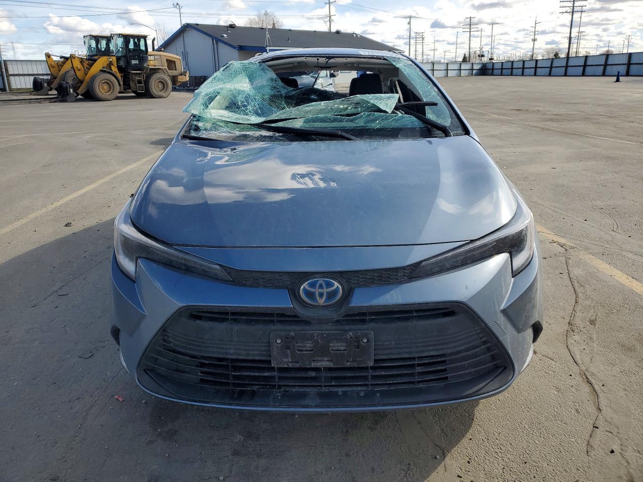 2025 Toyota Corolla Le - Фото 5