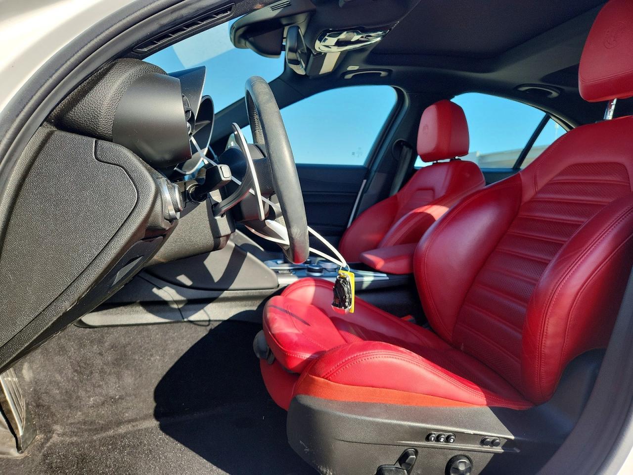 2023 Alfa Romeo Giulia Ti - Image 7