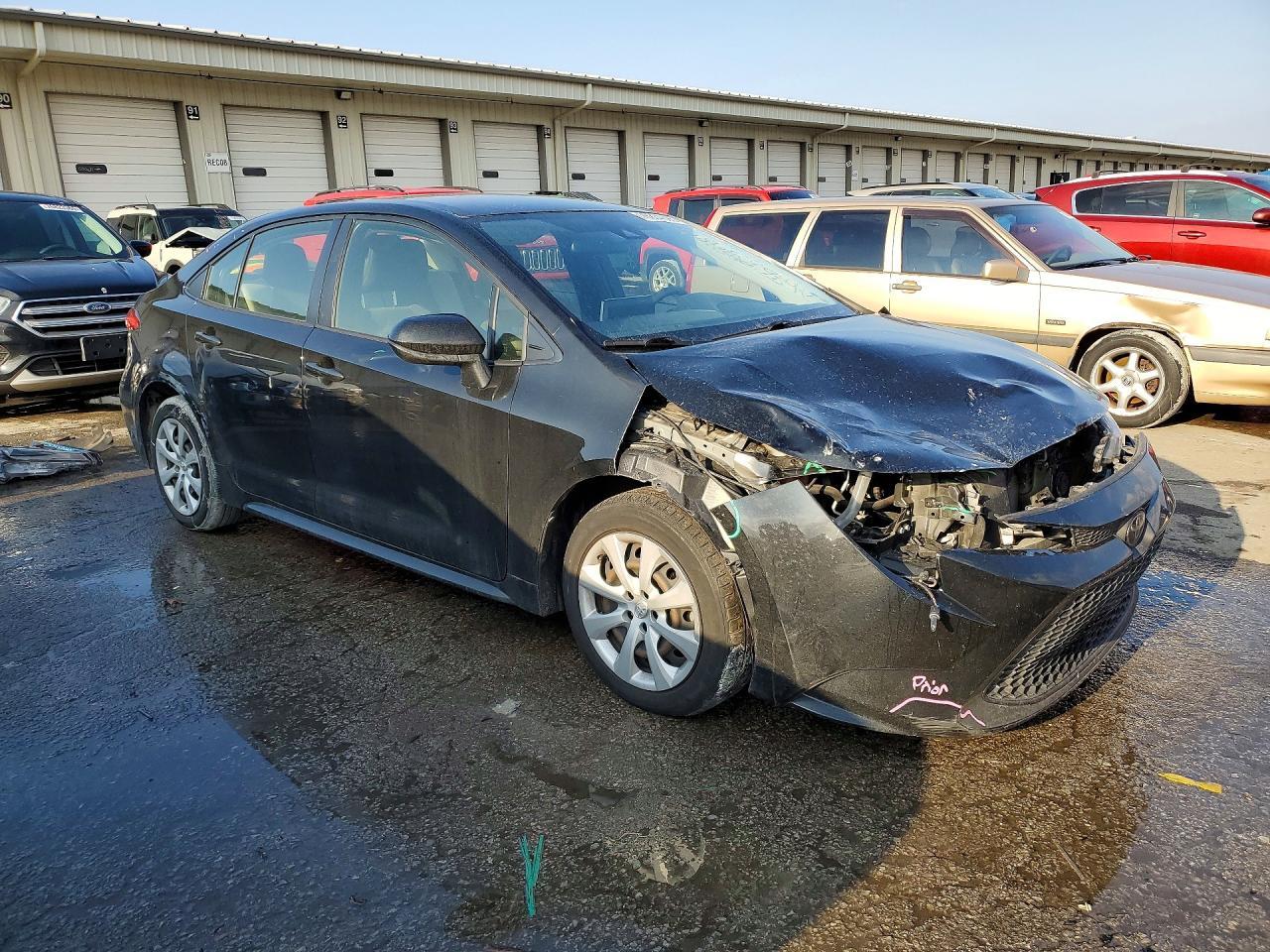 2021 Toyota Corolla Le - Фото 4