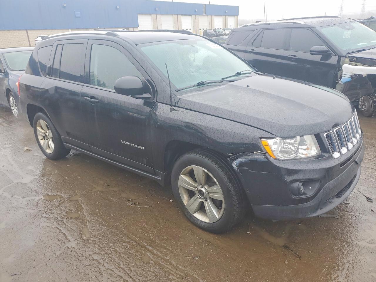 2013 Jeep Compass Latitude - Image 4