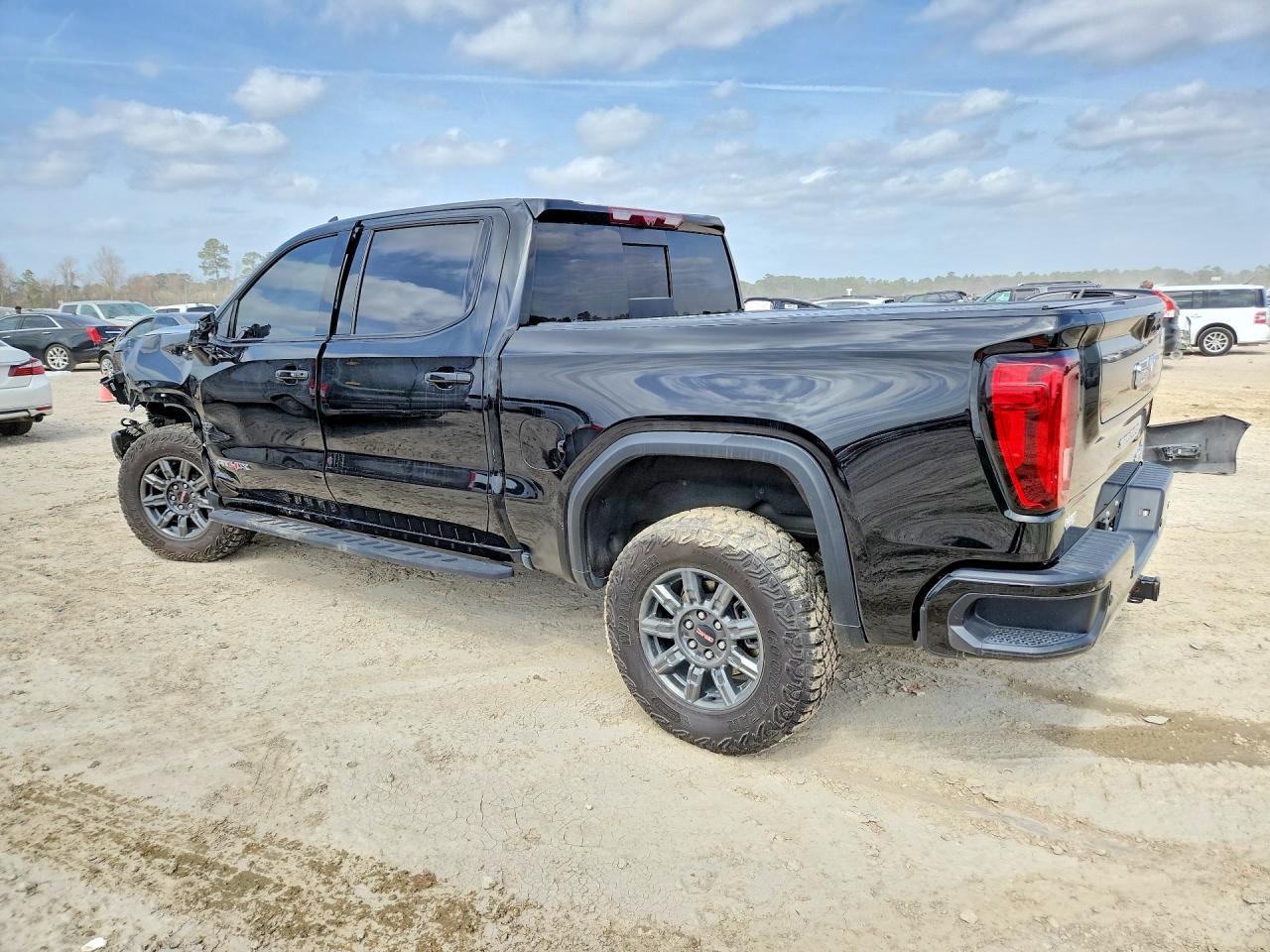 2024 GMC Sierra K1500 At4X - Фото 2