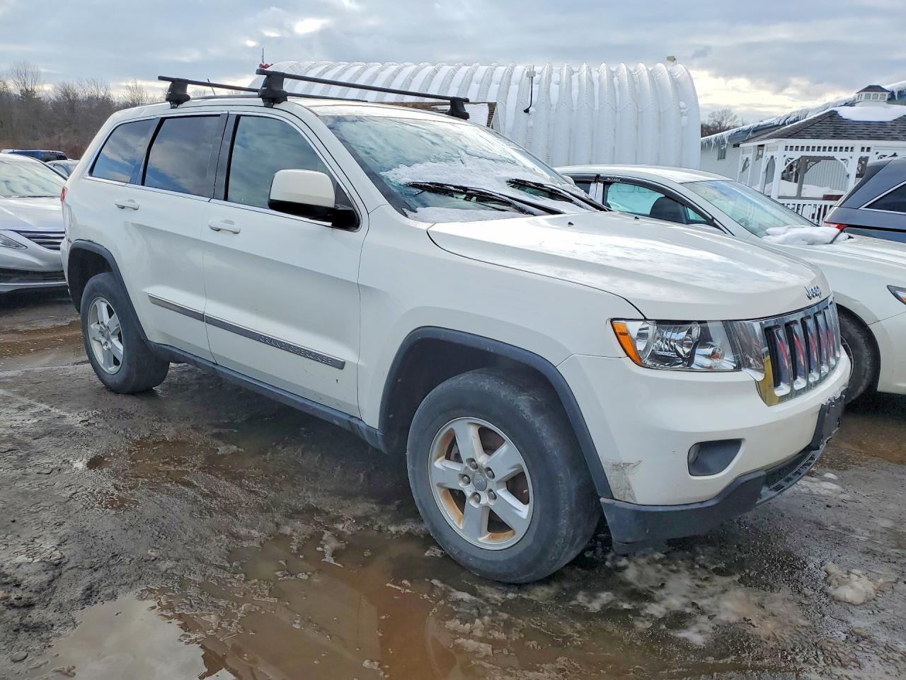 2012 Jeep Grand Cherokee Laredo - Image 4