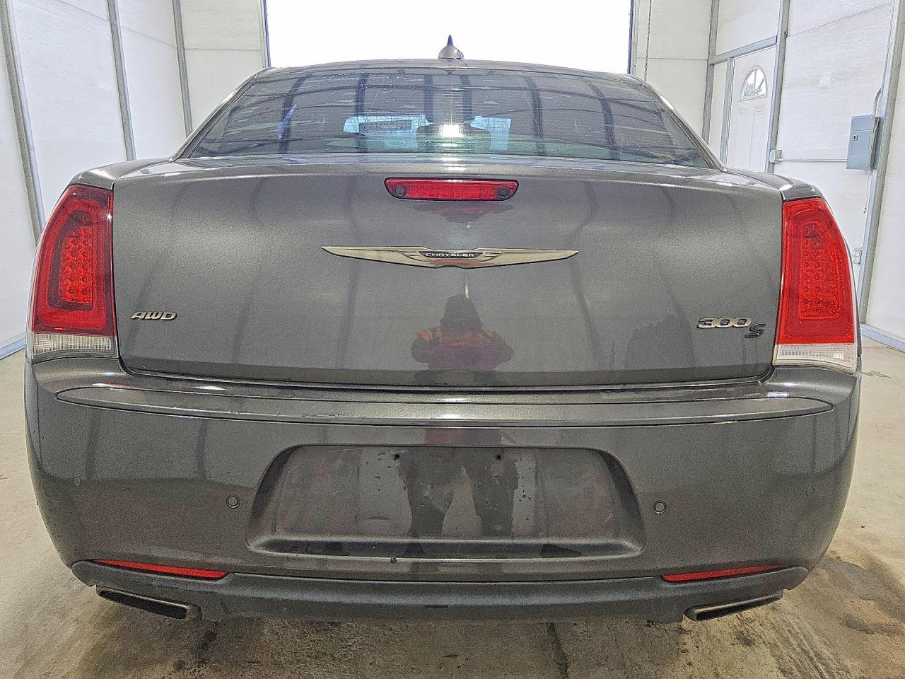 2016 Chrysler 300 S - Фото 6