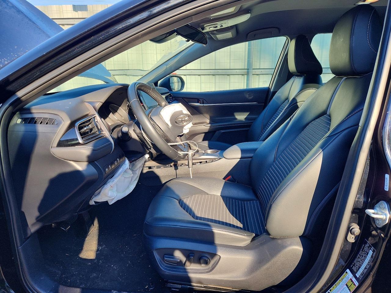 2023 Toyota Camry Se - Image 7