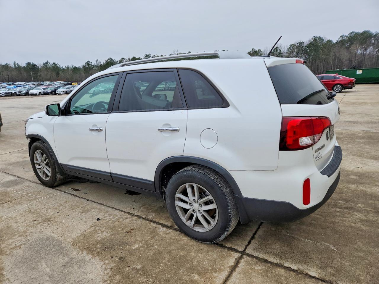 2015 Kia Sorento Lx - Image 2