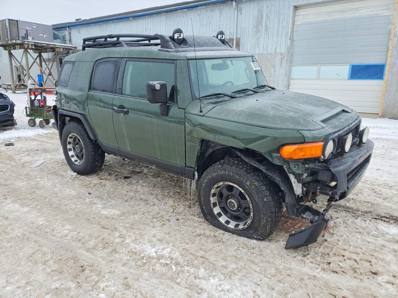 2011 Toyota Fj Cruiser - Image 4
