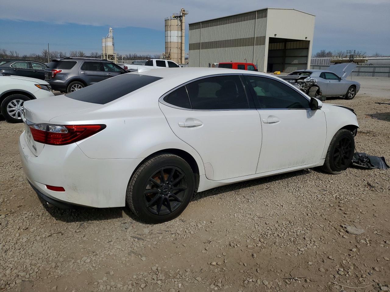 2015 Lexus Es - Фото 3