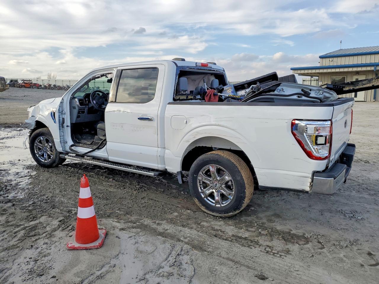 2022 Ford F150 Supercrew - Фото 2