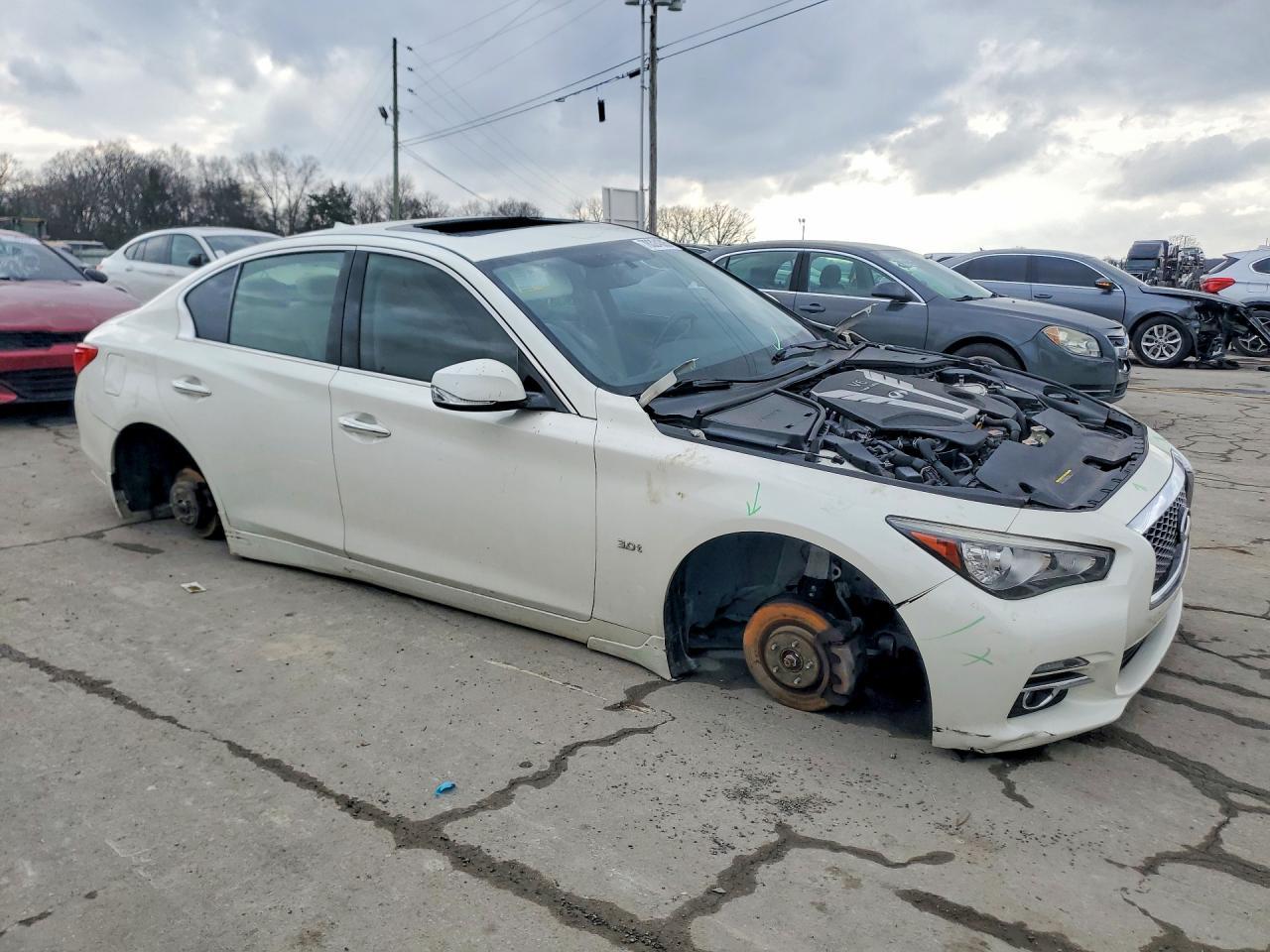 2017 Infiniti Q50 3.0T Signature Edition - Фото 4