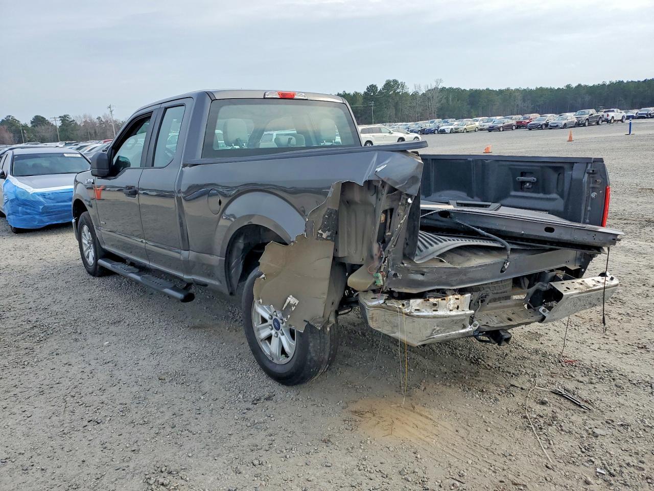 2015 Ford F150 Super Cab - Image 2