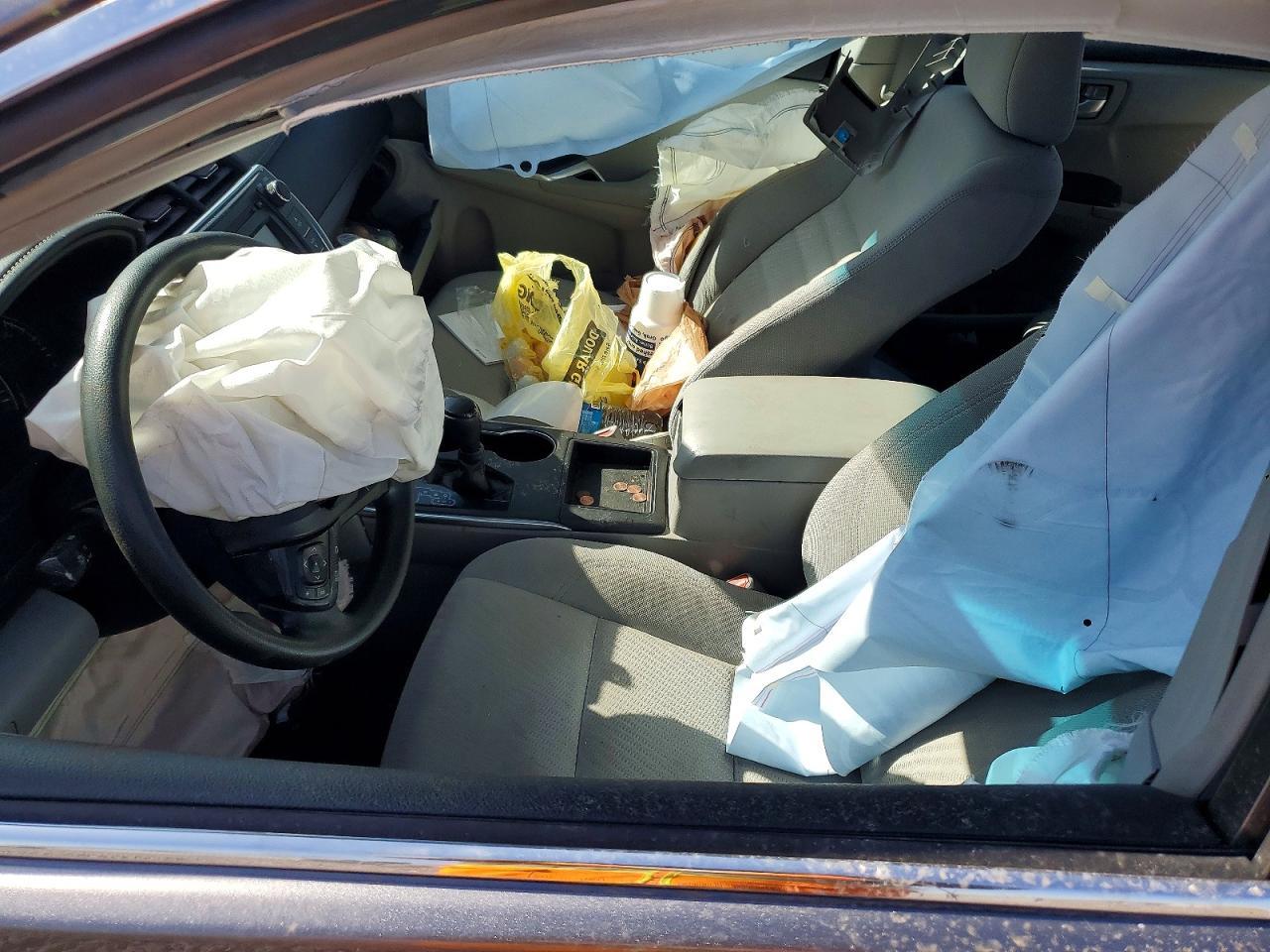 2015 Toyota Camry Le - Image 7