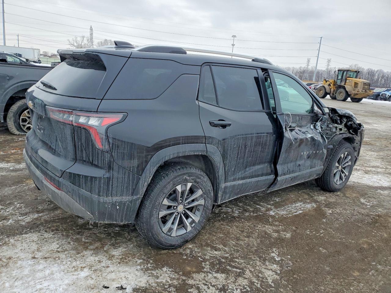 2025 Chevrolet Equinox Lt - Image 3