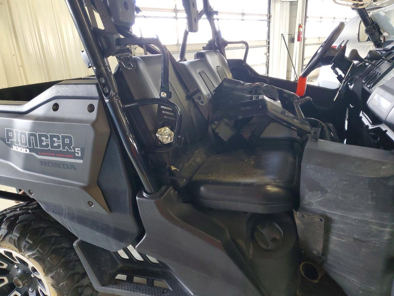 2018 Honda Pioneer 1000 Utility Vehicle - Image 6