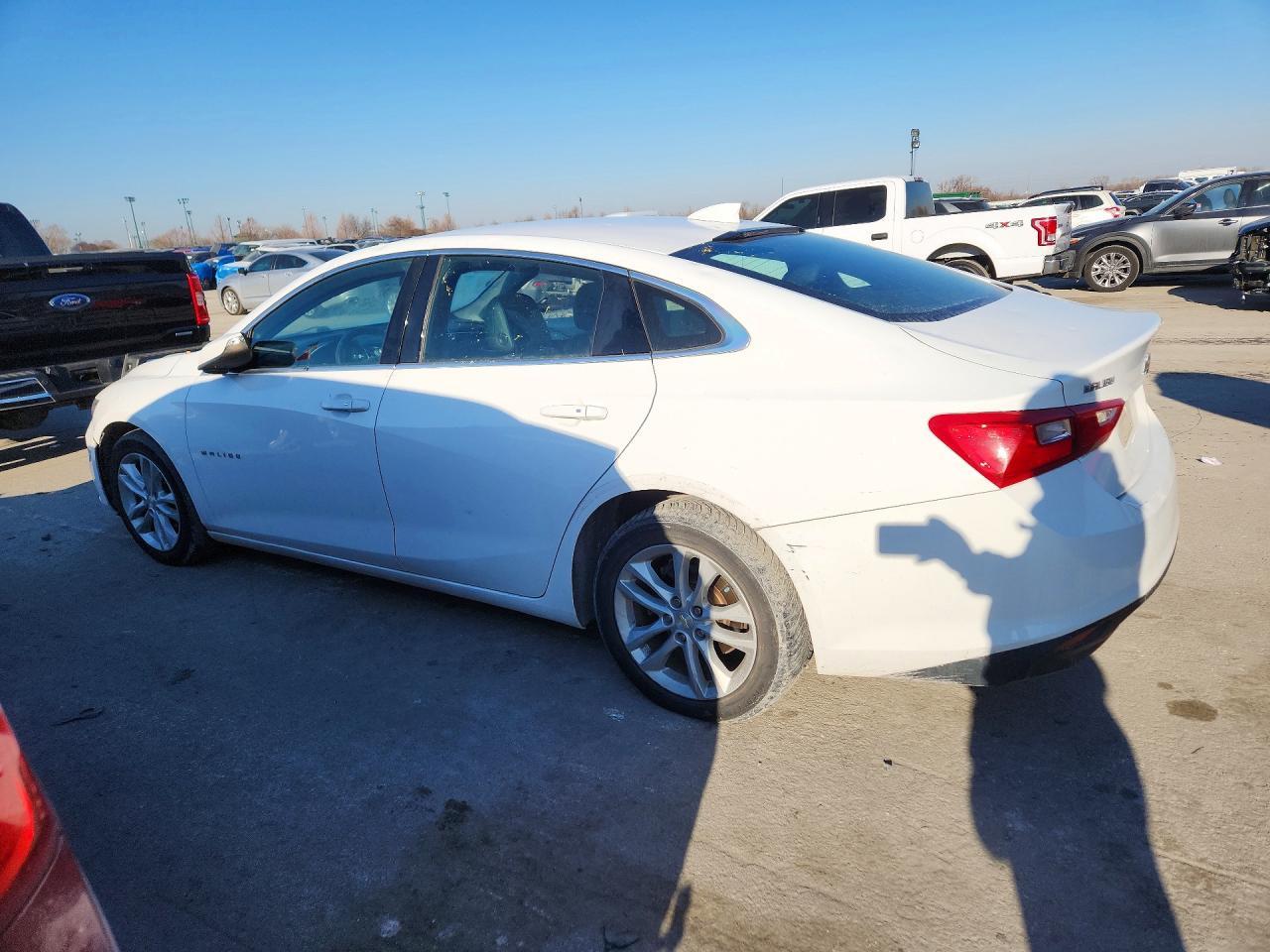 2016 Chevrolet Malibu Lt - Фото 2