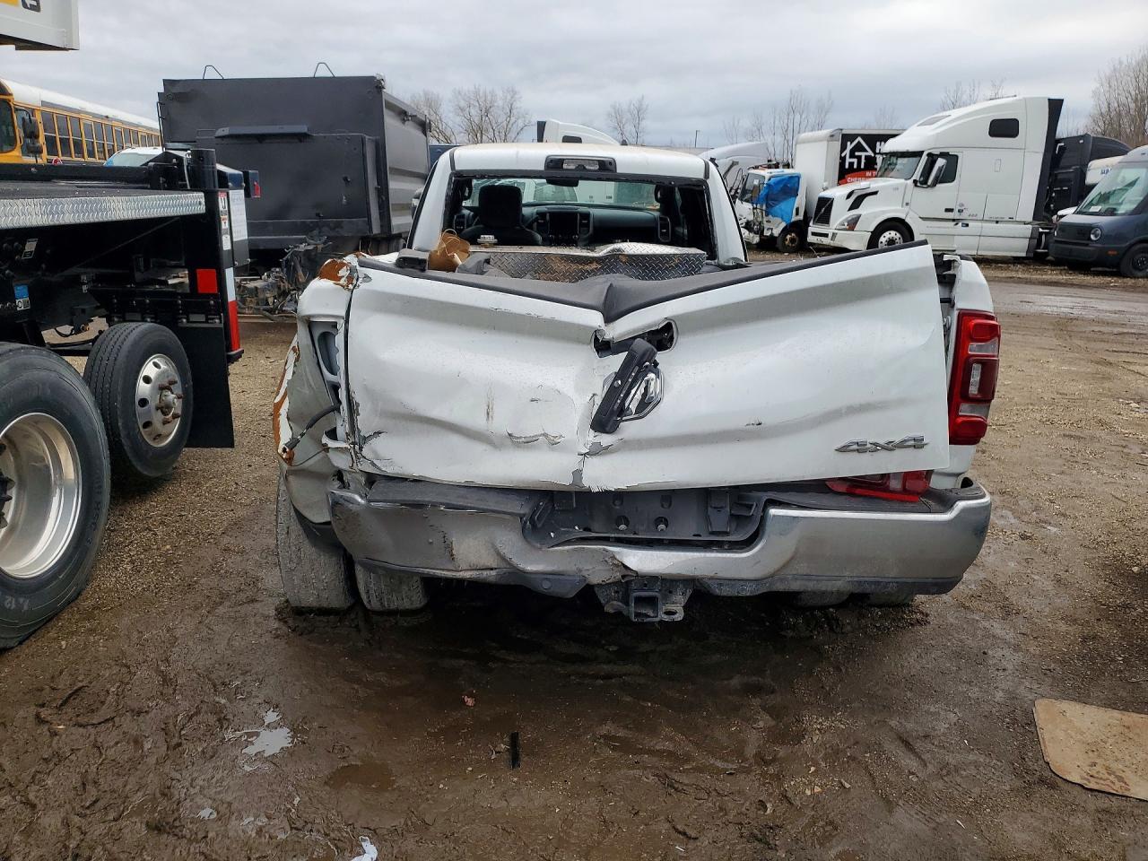 2024 Ram 3500 Tradesman - Фото 6