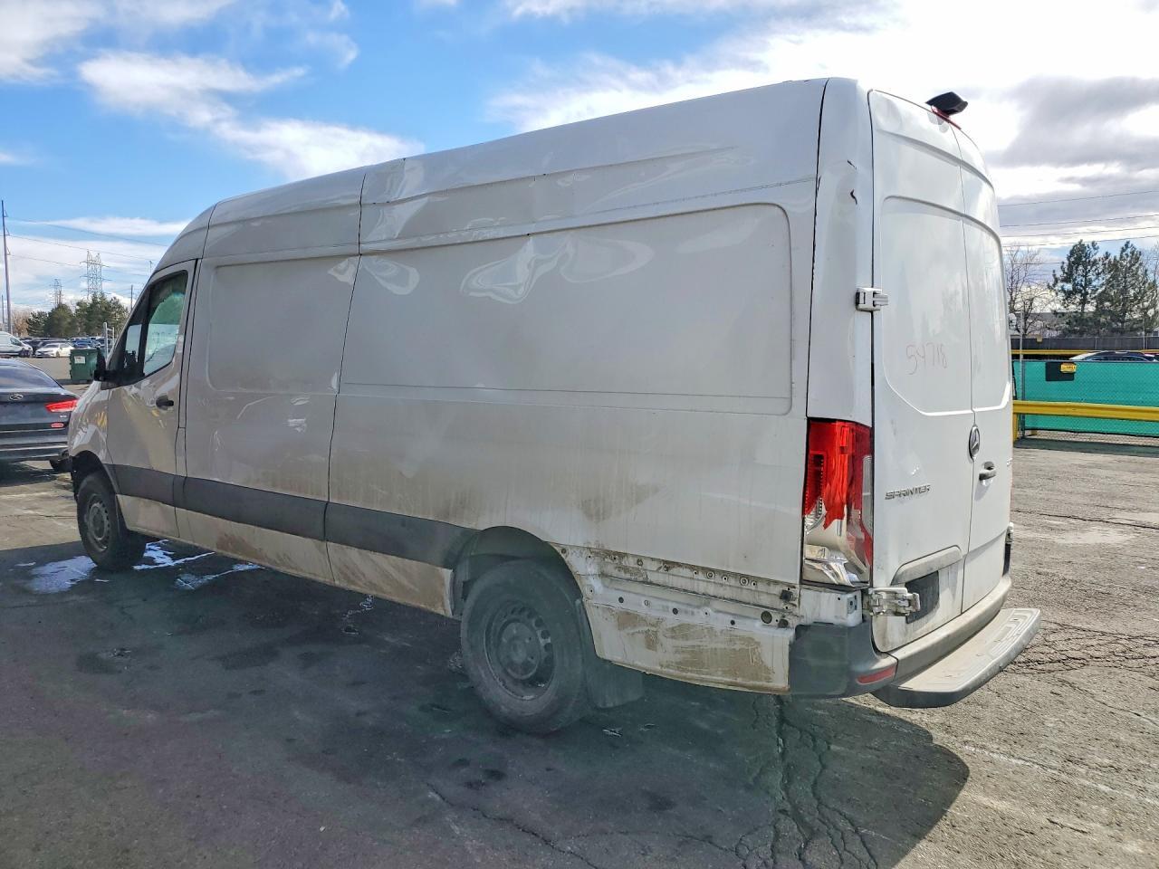 2022 Mercedes-Benz Sprinter 2500 - Фото 2