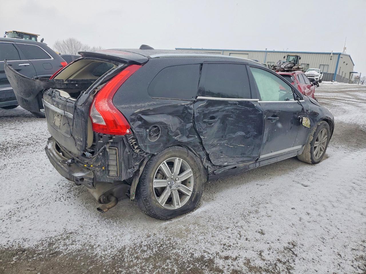2016 Volvo Xc60 T6 Platinum - Фото 3