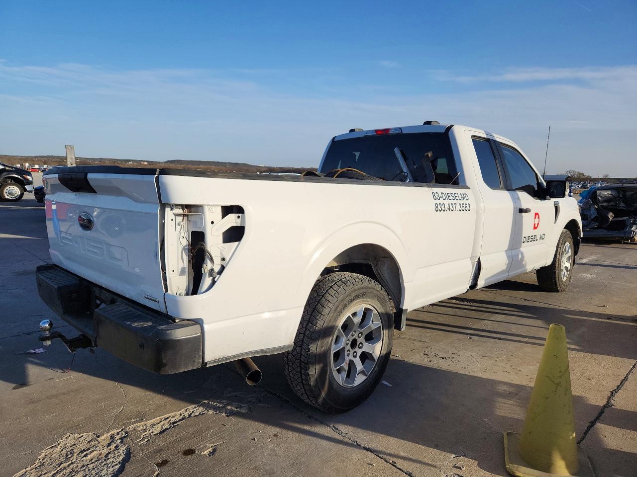 2023 Ford F150 Super Cab - Фото 3